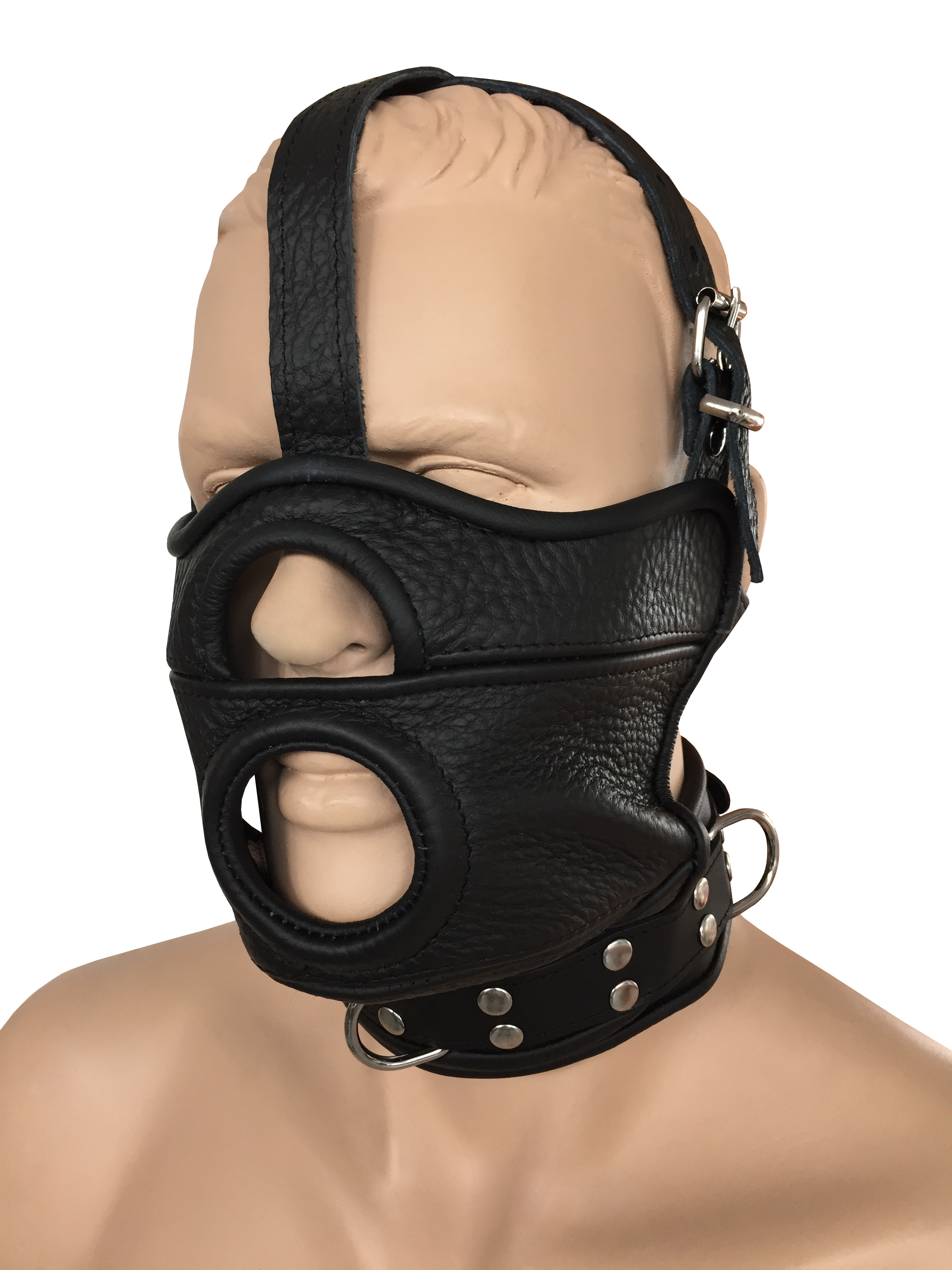 Maske mit Öffnung, abknüpfbarem Mundknebel und integrierter Halsfessel